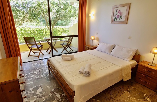 Studio Apartment 'Alexandra Studio 6' with Private Balcony & Wi-Fi