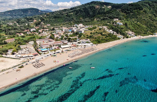 Studio Apartment "Angel's Studio 1" with Mountain View, Balcony & Wi-Fi