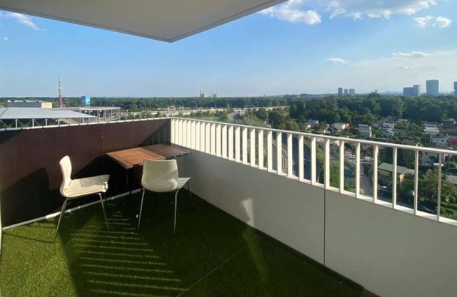 Studio Apartment "Die Schöne Donau" with Balcony & Wi-Fi
