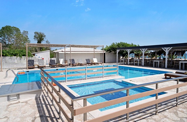 Studio Apartment 'Iguana 16' with Sea View, Wi-Fi and Air Conditioning