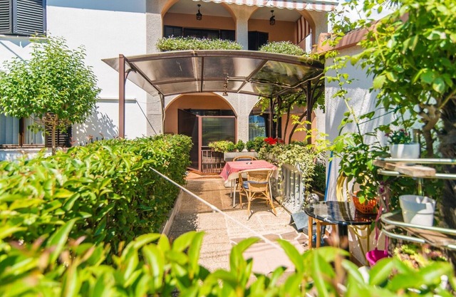 Studio-Apartment Vilma with Garden View, No.4