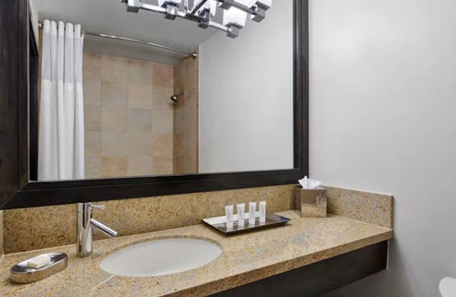 Studio, Aspen, Pool, Hot tub, Ski-in/out Sleeps 4