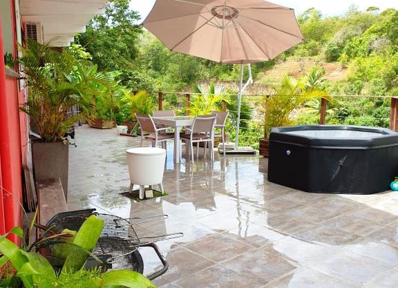 Studio avec jardin et wifi a Les Abymes