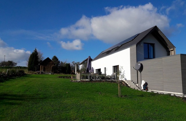 Studio 'Charmingsuite' with Private Terrace, Shared Garden and Wi-Fi