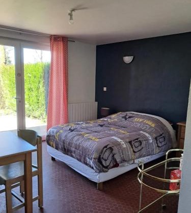 Studio charmant à Treignac avec terrasse de 22 m²