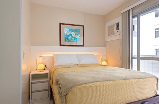 Studio com vista para o mar no centro de Guarapari com Wifi