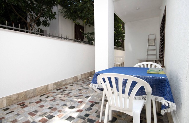 Studio flat with terrace Podaca, Makarska (AS-4747-g)
