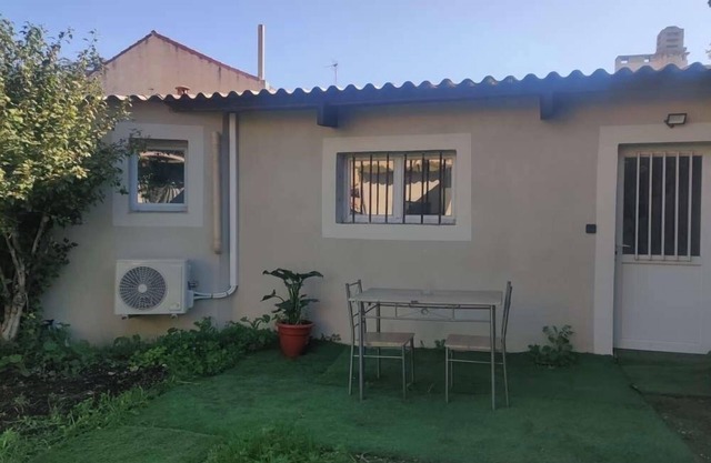 Studio, friendly in Marseille