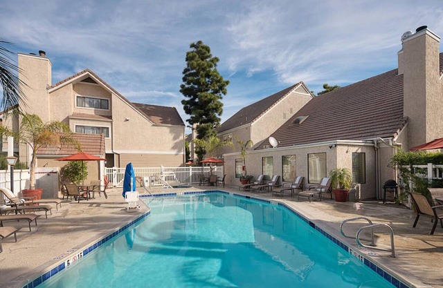 Studio King Suite at Residence Inn, Full Kitchen, Near Ontario Airport