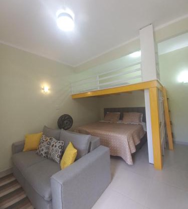 Studio na Lapa com Ar, Varanda e Localização perfeita perto de tudo que interessa no Rio