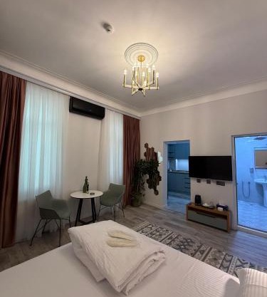 Studio Near Flag Square and Bulvar