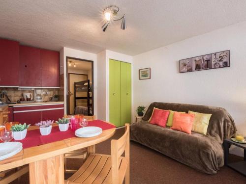 Studio pratique pour 4 pers, parking privé, proche centre, téléphérique et navette gratuite - FR-1-296-140