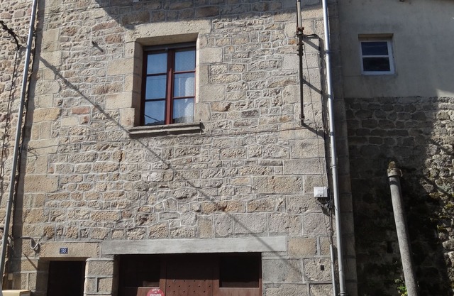 Studio St Jacques,heart of Medieval Eymoutiers on the pilgrims trail to Santiago