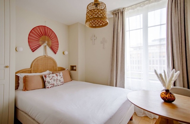 Studio-Standard-Ensuite with Shower