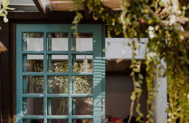 Studio Thai ao Lado do mar