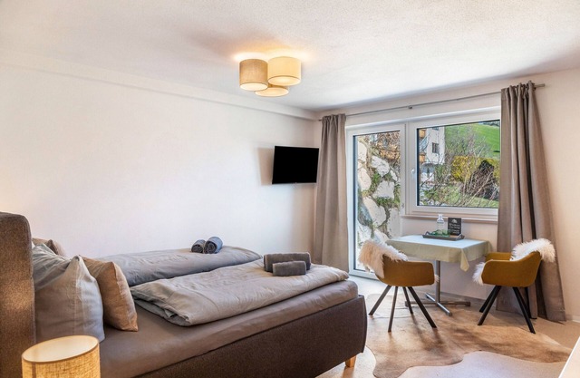 Studio 'Tirolee Marchegg - Bear Cave' with Mountain View, Private Terrace and Wi-Fi