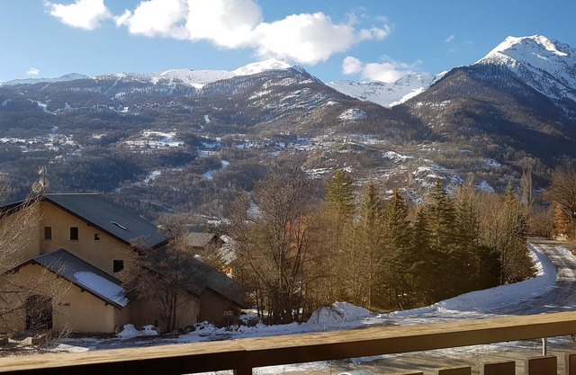 Studio Vallouise, Puy saint vincent, Pelvoux, Les Écrins. Magnificent view