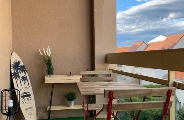 Studio with balcony Girod Centre-Ville Clermont-Fd