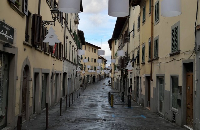 STUDIO WITH BATHROOM HISTORICAL CENTER PONTASSIEVE 20 MINUTES FROM FLORENCE
