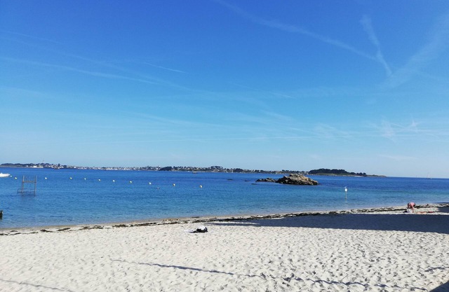 Studio with garden at the doors of the beach and thalasso ROSCOFF