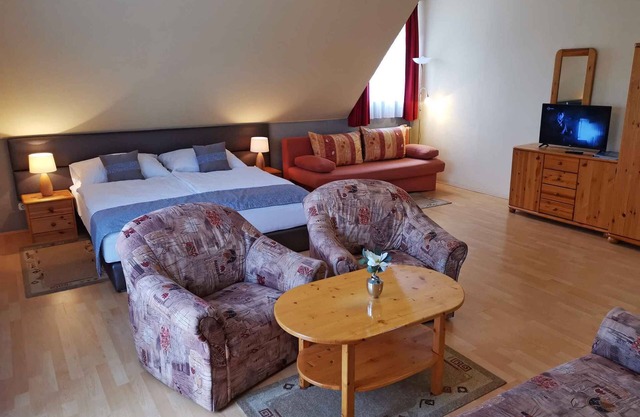 Studio with internet and air conditioning