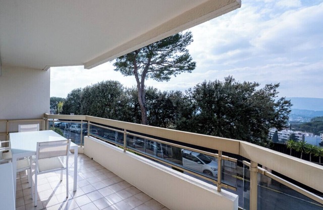 Studio with sea and pool view