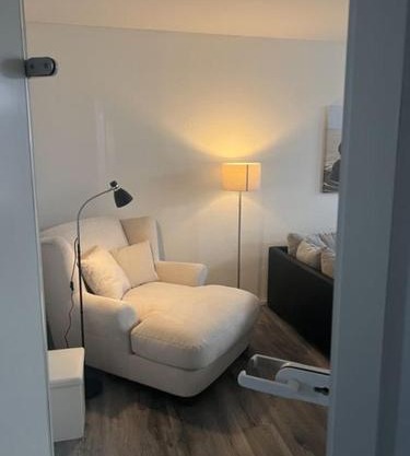 Studiowohnungen Am Neuberinhaus F&G Apartments