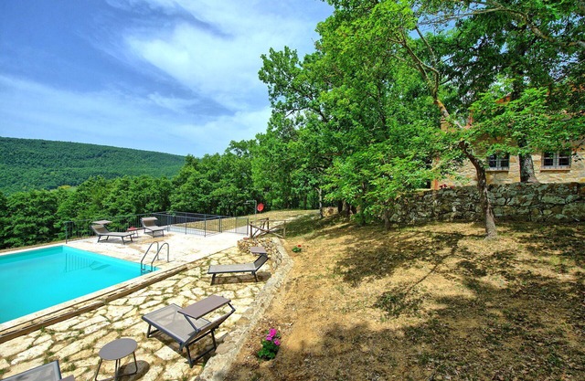 Stunning private villa for 10 people with private pool, A/C, WIFI and panoramic view