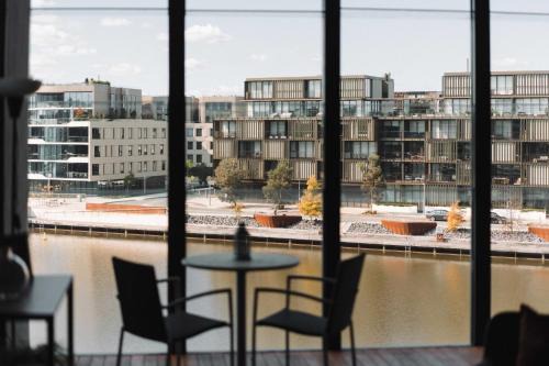 Stunning 1-Bed Above Foreshore with Water Views