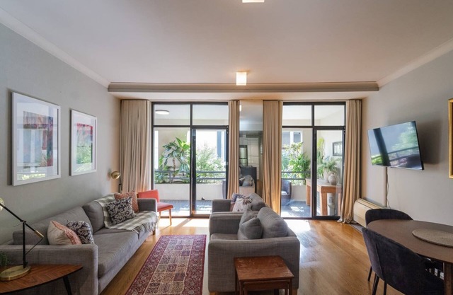 Stunning 1Bed Surry Hills Balcony Apt w Parking