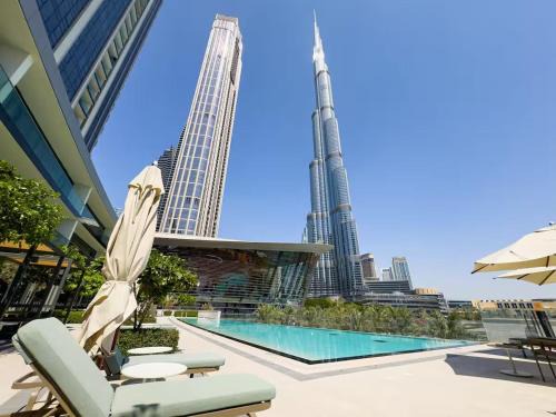 Stunning 1BR Burj View from Infinity Pool
