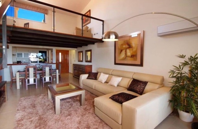 Stunning 2 Bedroom Apartment with Hot tub and Sea View on 5* Spa Resort.