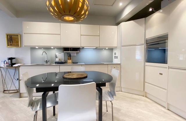 Stunning 3-Bed House in central london Westminster