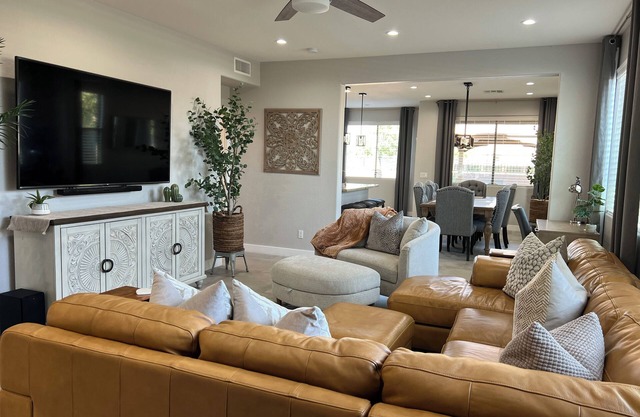 Stunning 3 Bedroom Desert Retreat with Pool, Gazebo and Home Gym