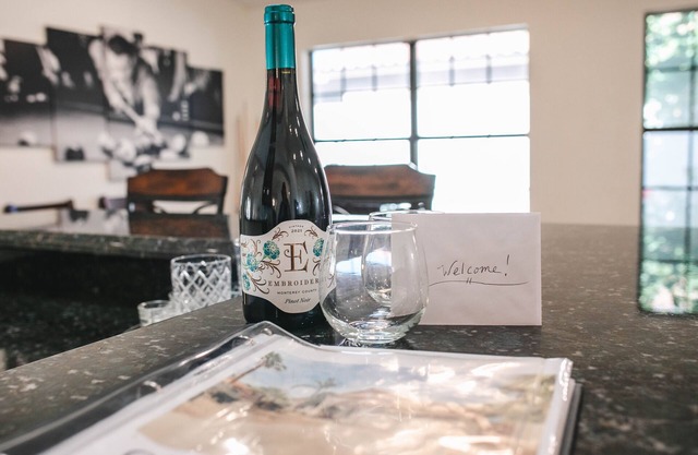 Stunning 3 BR, 2 Bath, Pool, Game Room, North Central Scottsdale