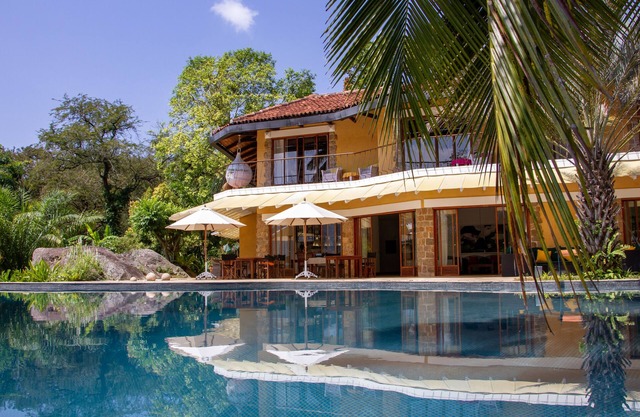 Stunning 7 BR with Jaw Dropping Views and Inside a Golf Course