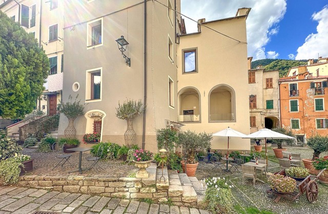 Stunning apartment in Pieve di Teco with WiFi