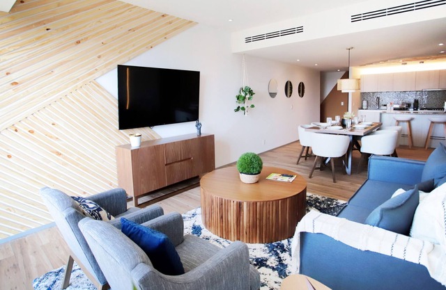 Stunning apartment in condo