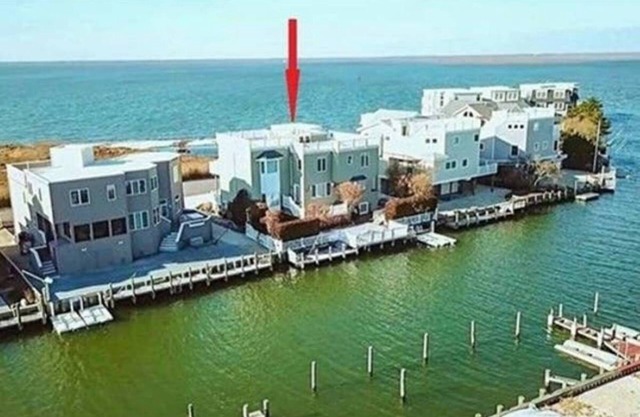 Stunning Bayfront Home in Harvey Cedars, LBI