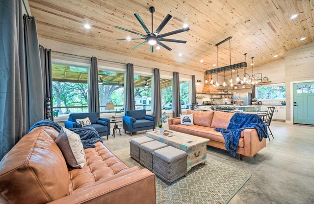 Stunning Blanco Home with Direct River Access!