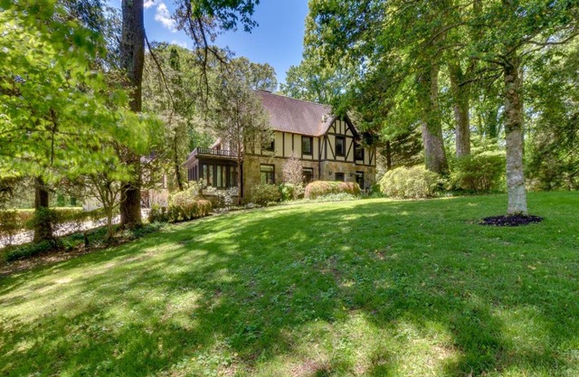 Stunning Clayton Tudor Home - Close to Downtown!