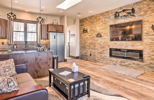 Stunning Cripple Creek Home < 1 Mile to Casinos!