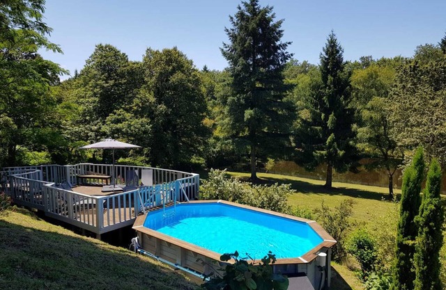 Stunning Gite, with private swimming pool and 2.75 acre fishing lake