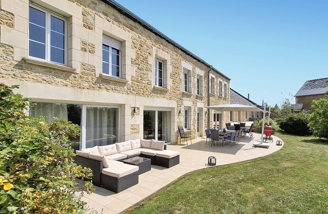 Stunning home in Flaignes-Havys