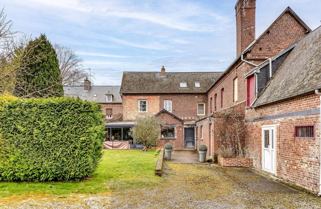 Stunning home in Torcy-le-Grand