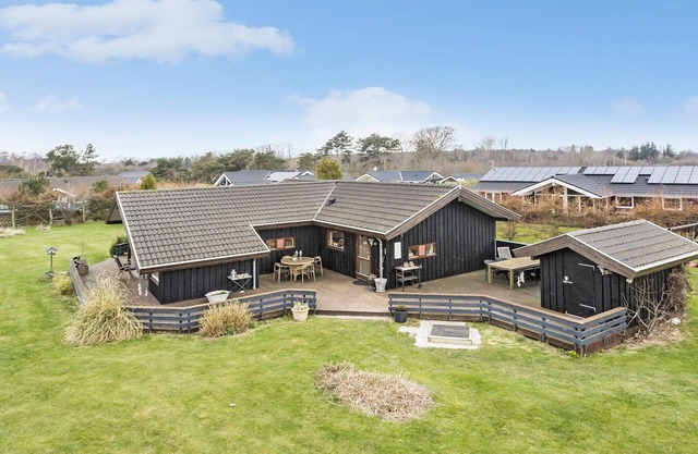 Stunning home in Humble with sauna