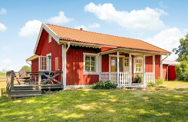 Stunning home in Kalmar with kitchen