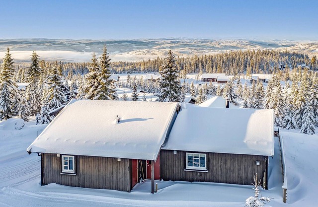 Stunning home in øyer with WiFi