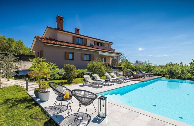 Stunning home in Pazin