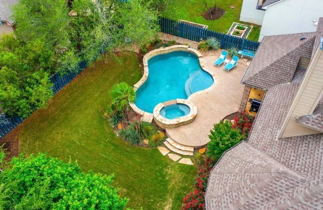 Stunning Home with Outdoor Pool, HotTub and Yard